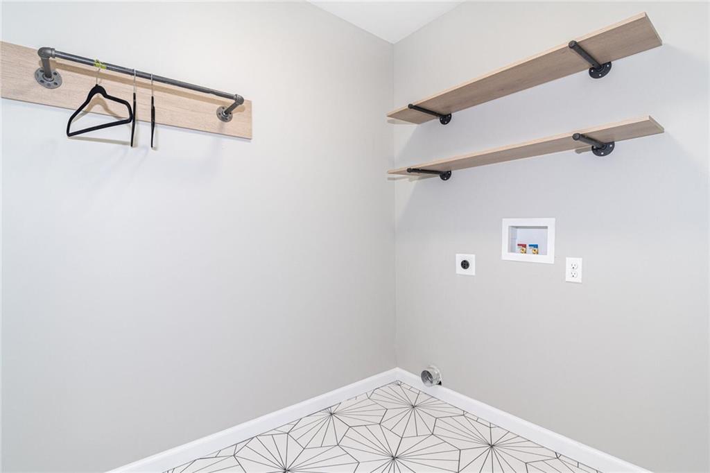 8837 Kirkham Road Indianapolis, IN 46260 - Photo 31 of 40 Gallery Image 31