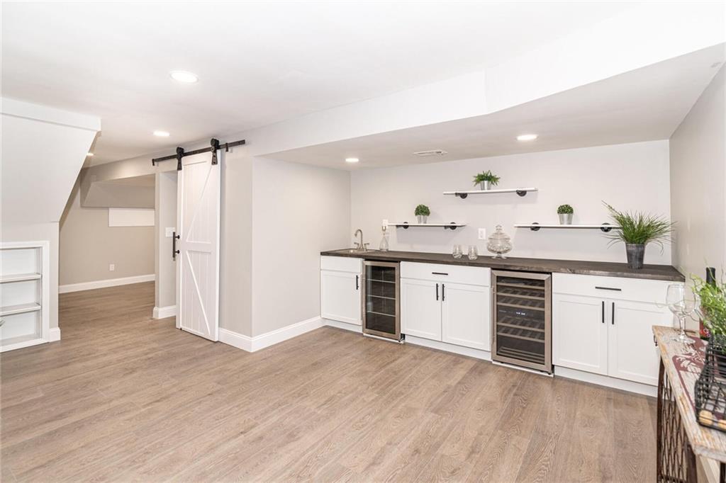8837 Kirkham Road Indianapolis, IN 46260 - Photo 33 of 40 Gallery Image 33