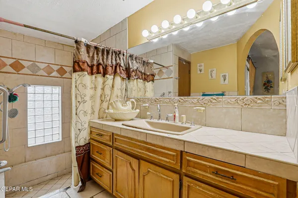 $249,900 | 2508 Mountain Avenue, El Paso, TX 79930