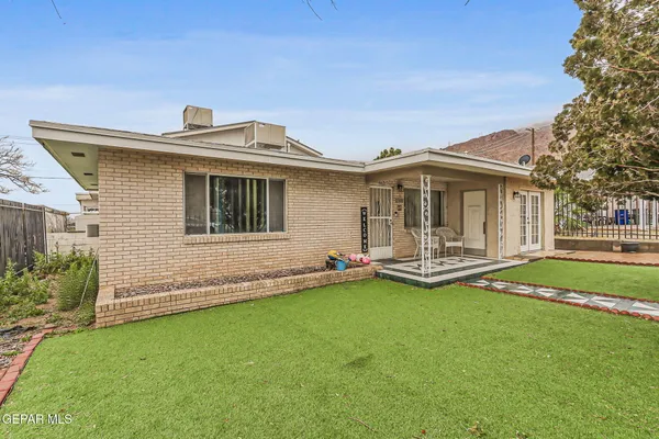 $249,900 | 2508 Mountain Avenue, El Paso, TX 79930