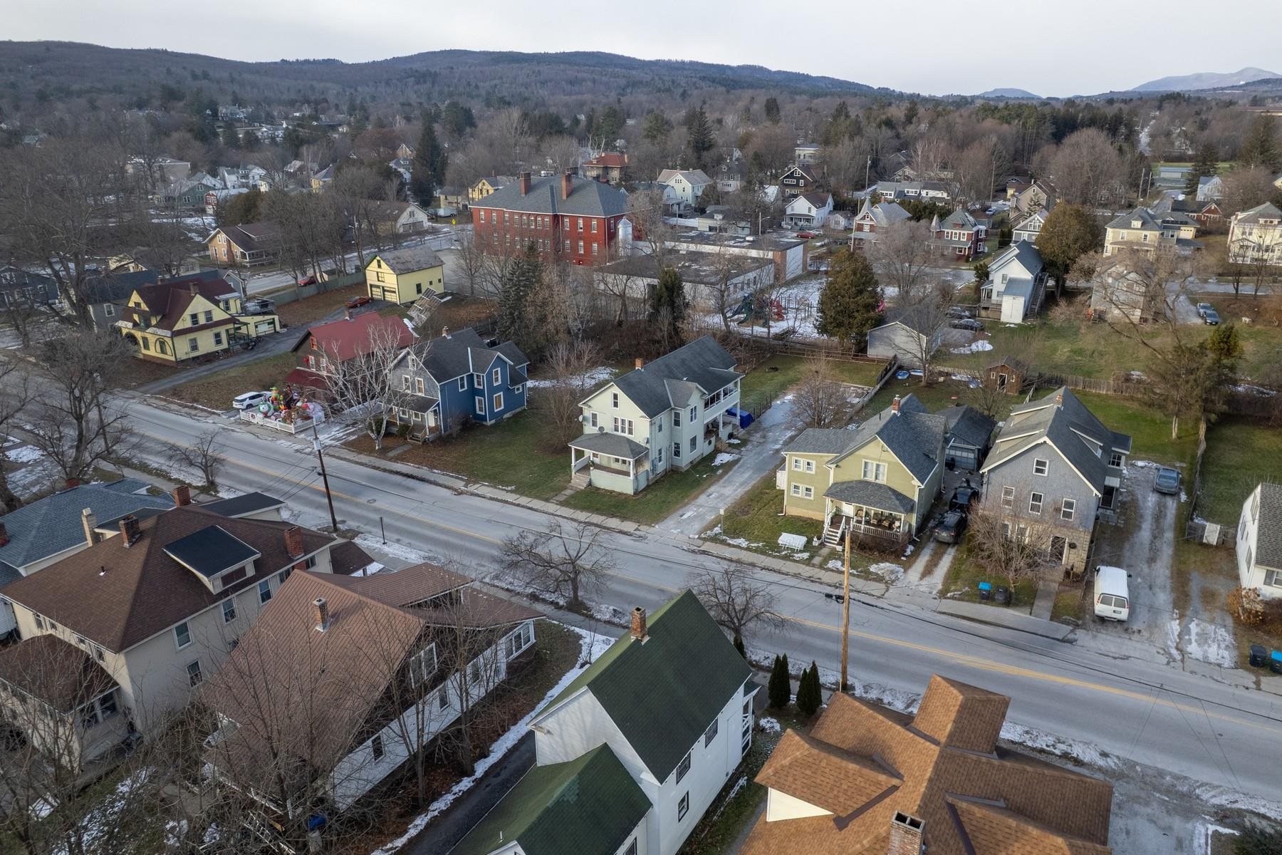 21 Crescent Street Rutland, VT 05701 - Photo 6 of 6