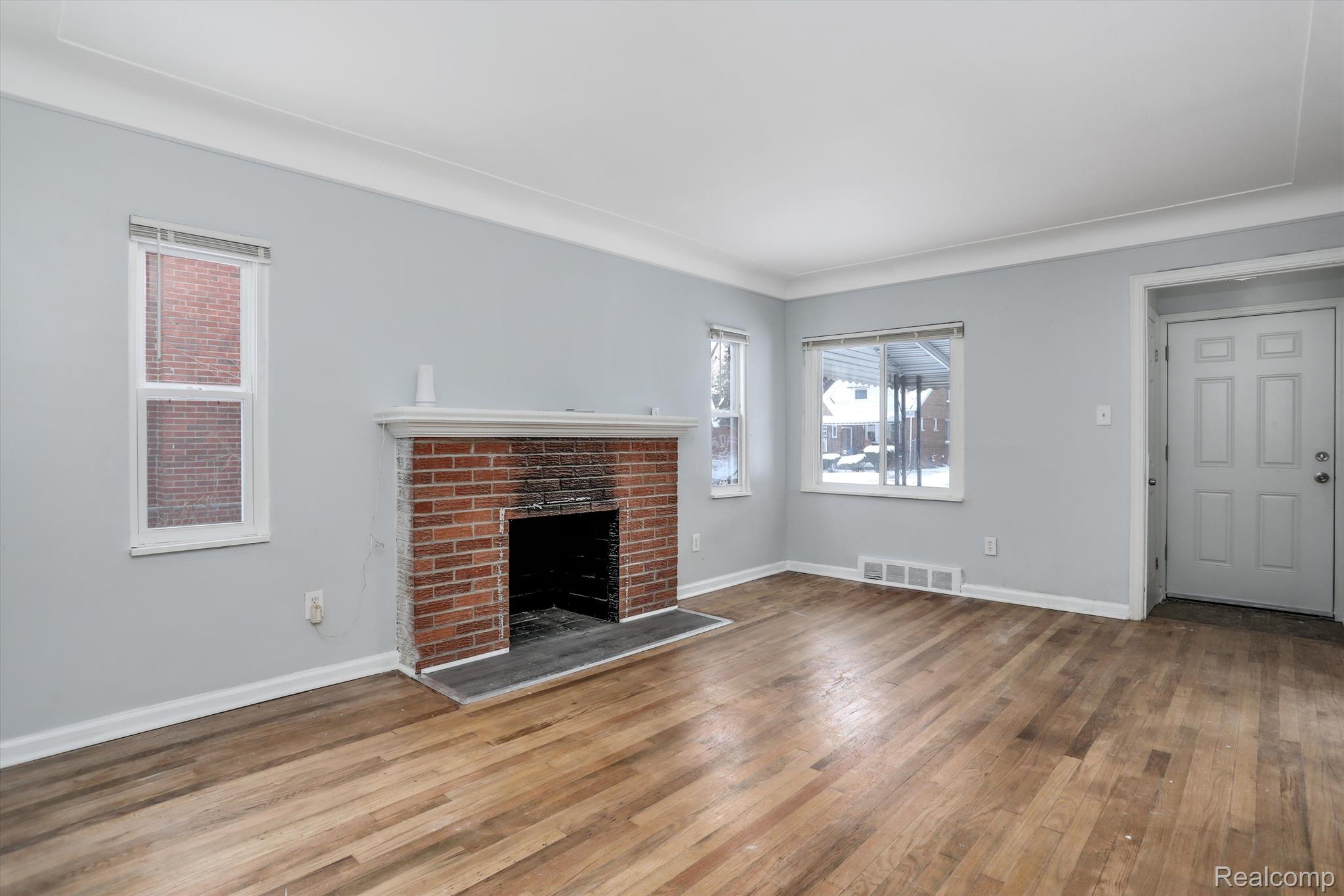 9320 Harvard Road Detroit, MI 48224 - Photo 5 of 29 Gallery Image 5