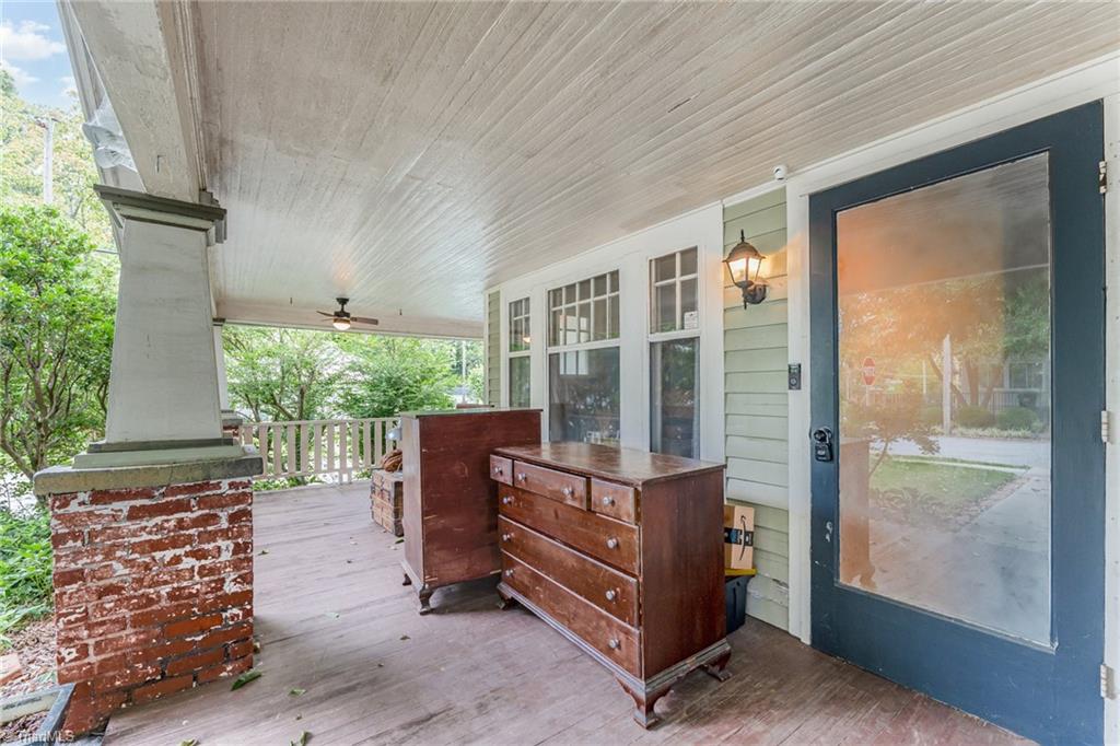 801 Carrick Street High Point, NC 27262 - Photo 4 of 26 Gallery Image 4