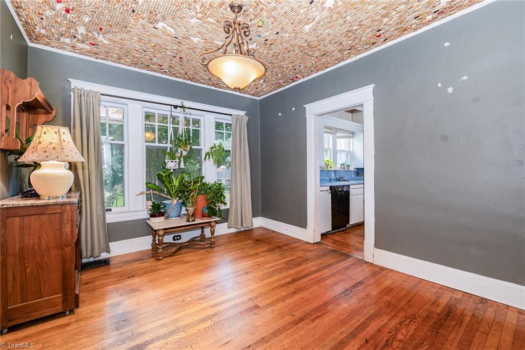 801 Carrick Street High Point, NC 27262 - Photo 7 of 26 Gallery Image 7