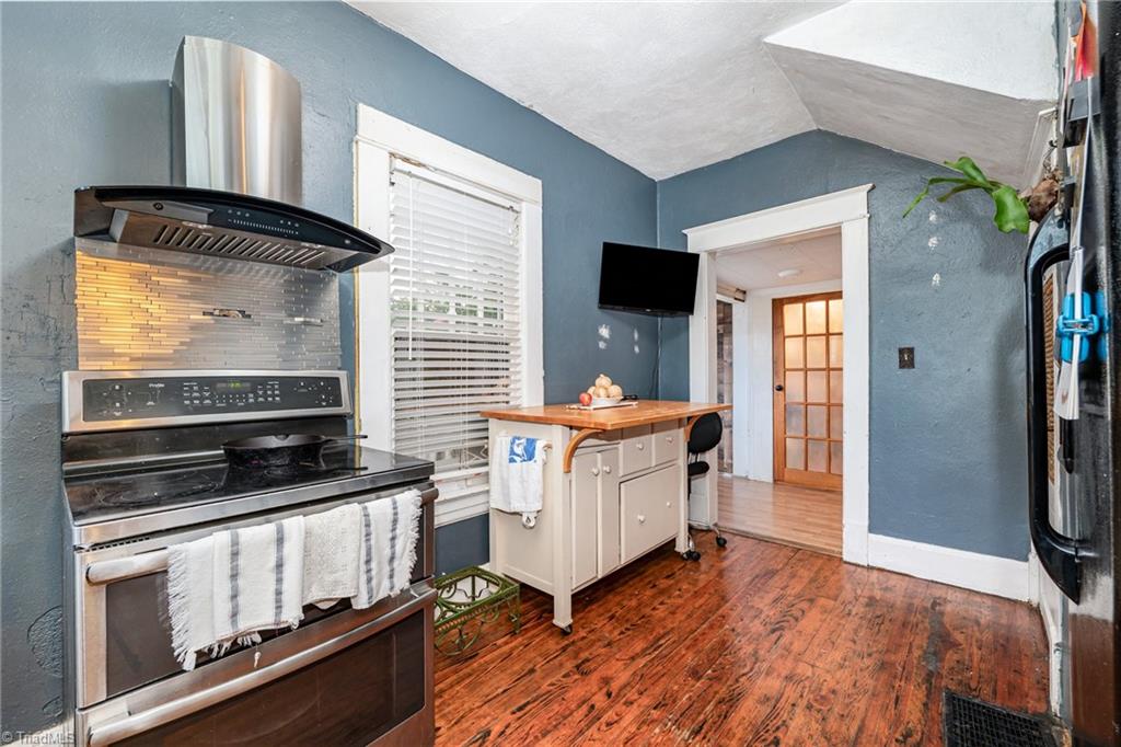 801 Carrick Street High Point, NC 27262 - Photo 9 of 26 Gallery Image 9
