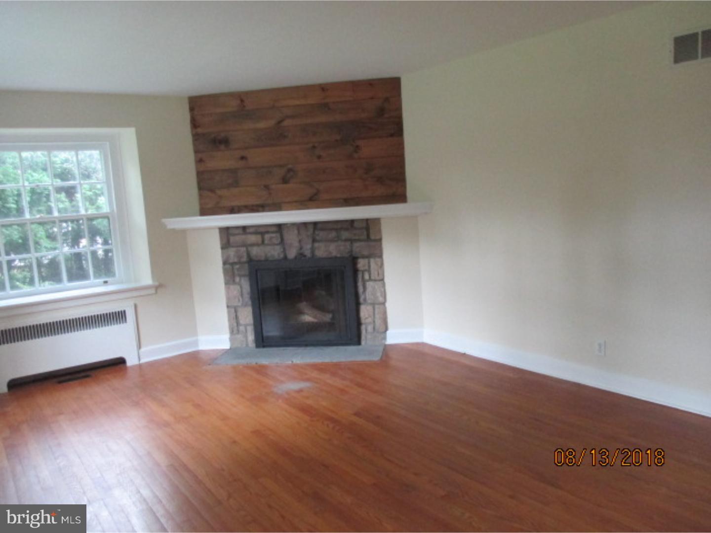512 Welsh Road Huntingdon Valley, PA 19006 - Photo 4 of 14 Living Room