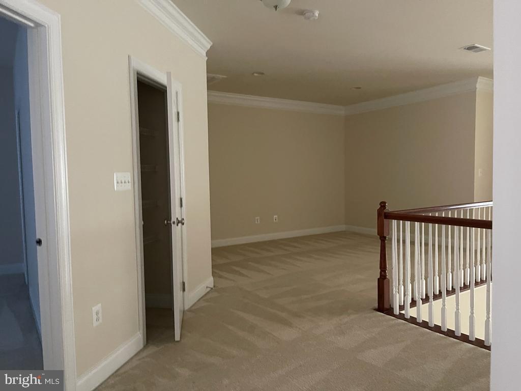 22573 Willington Square Ashburn, VA 20148 - Photo 12 of 19
