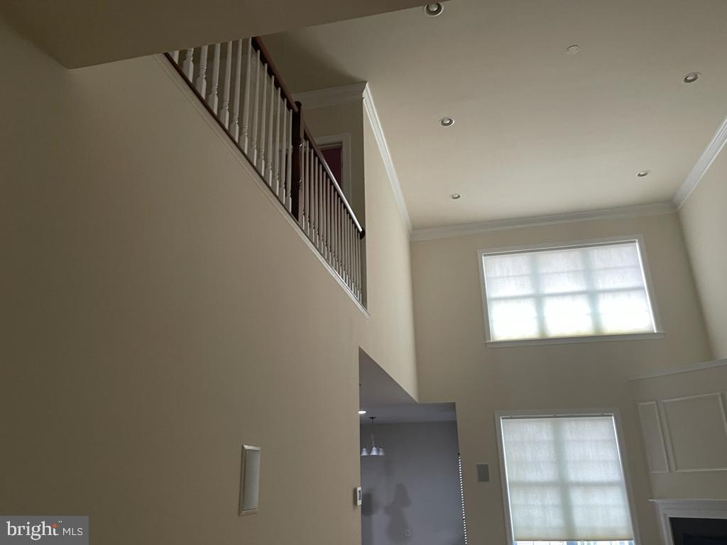 22573 Willington Square Ashburn, VA 20148 - Photo 3 of 19