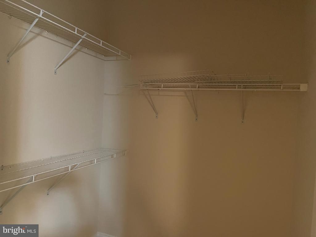 22573 Willington Square Ashburn, VA 20148 - Photo 10 of 19