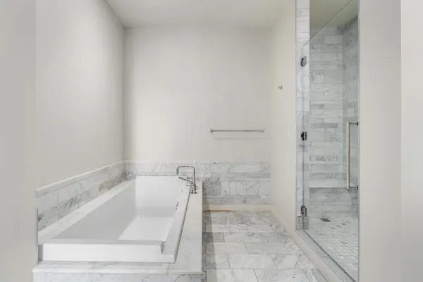 $6,500 | 210 Lavaca Street, Unit 1810, Austin, TX 78701