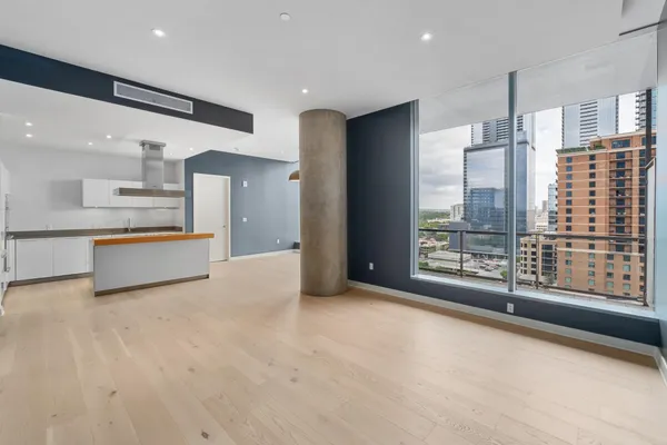$6,500 | 210 Lavaca Street, Unit 1810, Austin, TX 78701