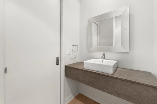 $6,500 | 210 Lavaca Street, Unit 1810, Austin, TX 78701