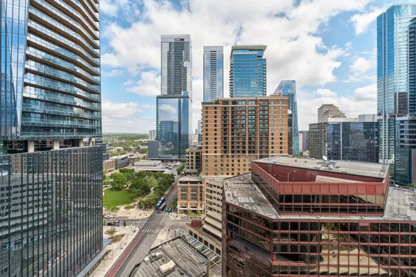 $6,500 | 210 Lavaca Street, Unit 1810, Austin, TX 78701