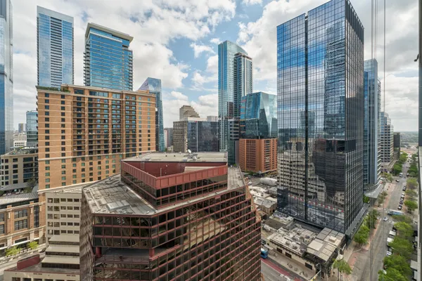 $6,500 | 210 Lavaca Street, Unit 1810, Austin, TX 78701