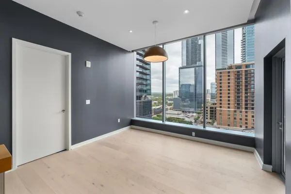 $6,500 | 210 Lavaca Street, Unit 1810, Austin, TX 78701