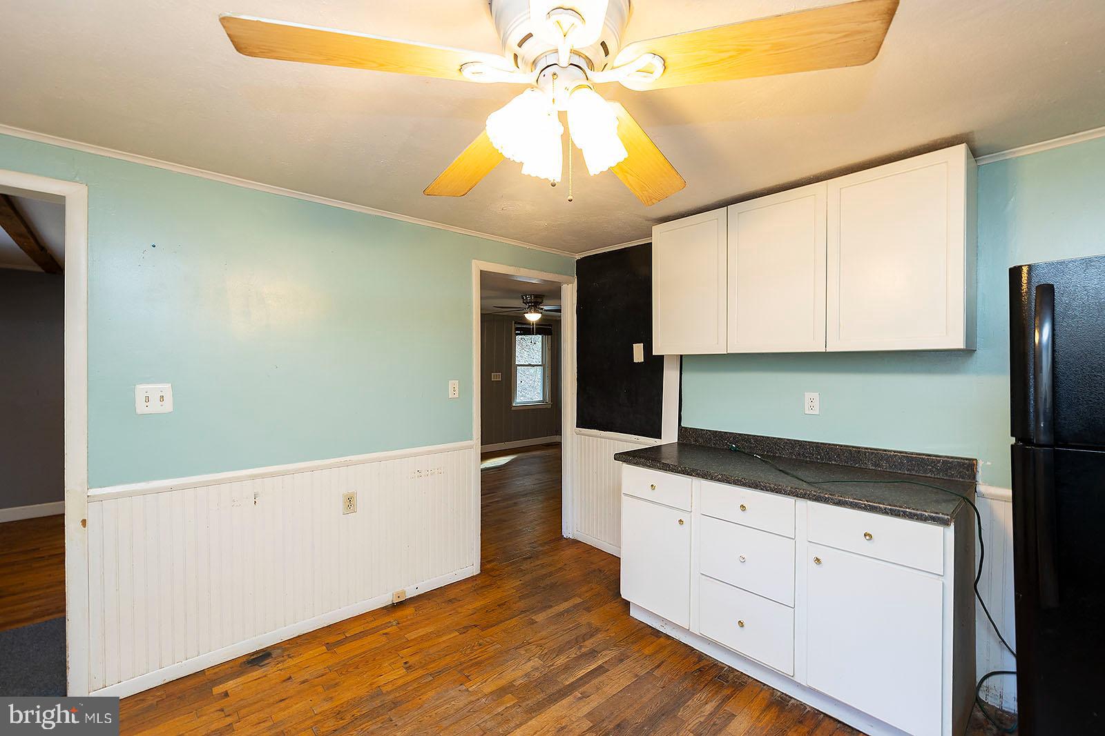 141 Roys Lane Gore, VA 22637 - Photo 5 of 12 Kitchen