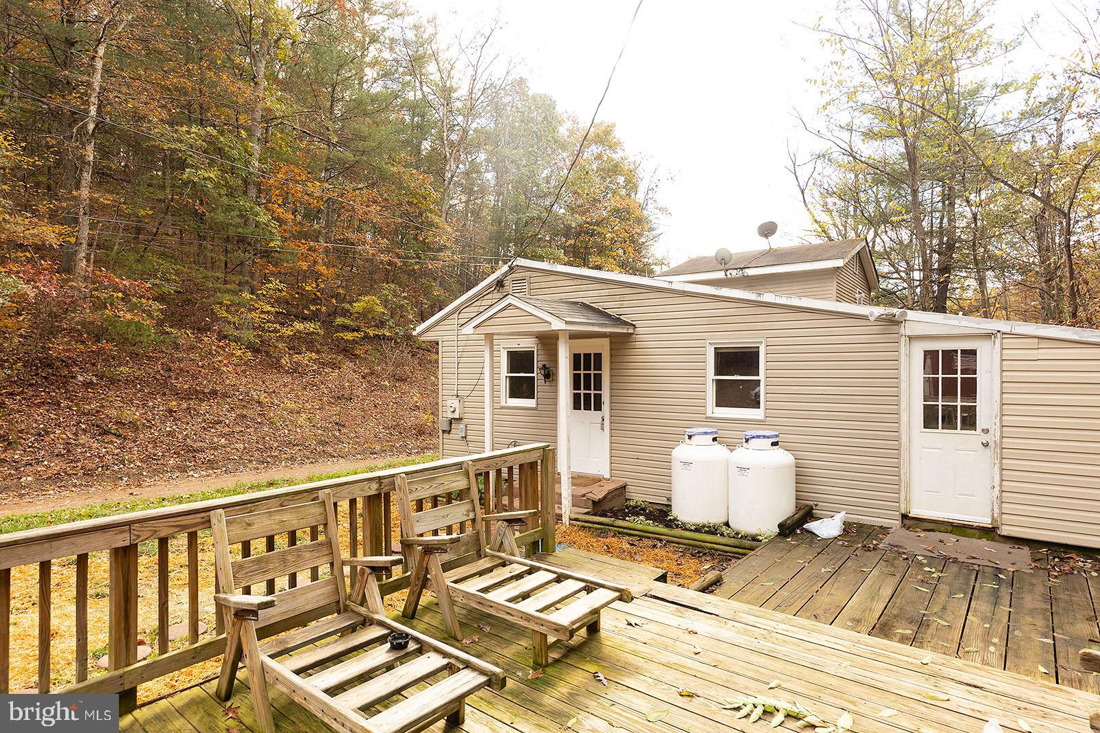 141 Roys Lane Gore, VA 22637 - Photo 9 of 12 Deck