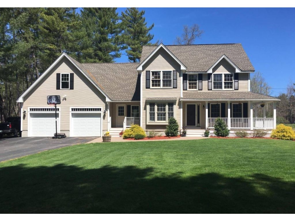 156 Pinecrest Road Litchfield, NH 03052 - Photo 1 of 31