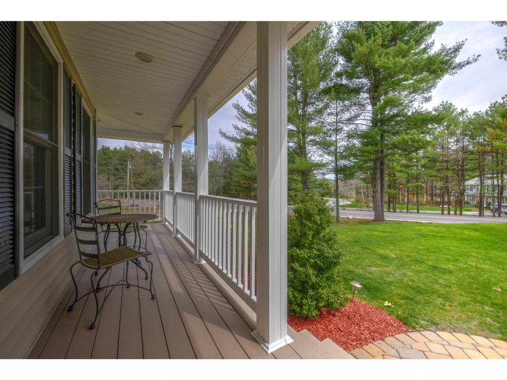 156 Pinecrest Road Litchfield, NH 03052 - Photo 3 of 31