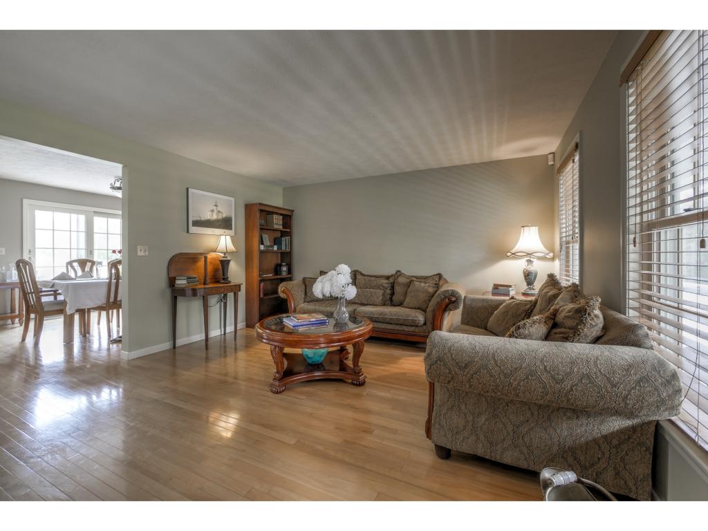 156 Pinecrest Road Litchfield, NH 03052 - Photo 5 of 31