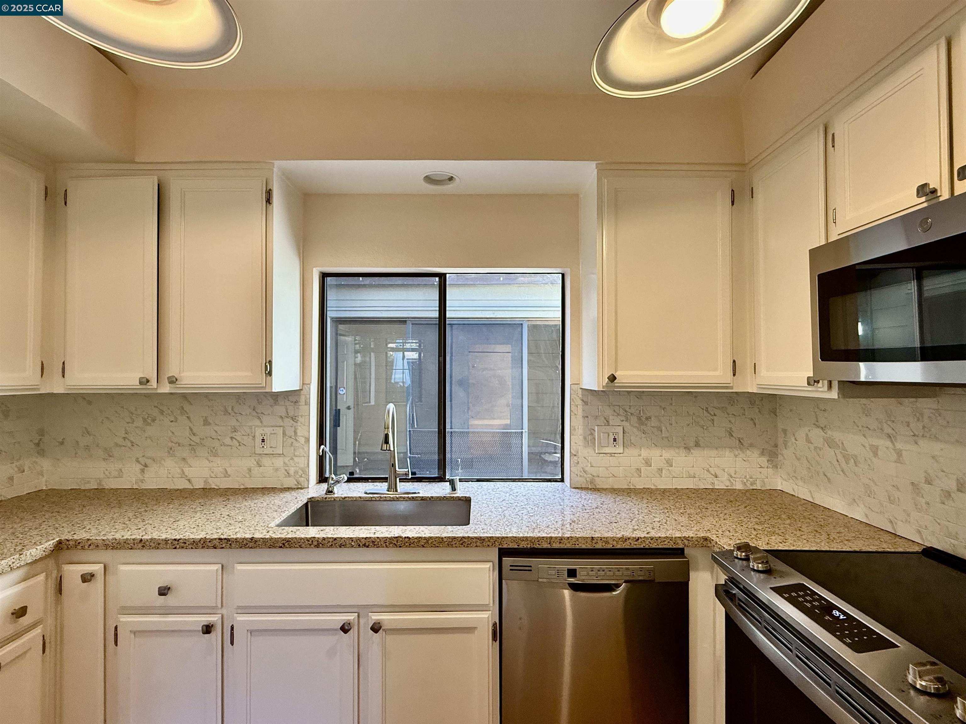 1897 Crestline Road Pleasanton, CA 94566 - Photo 7 of 27