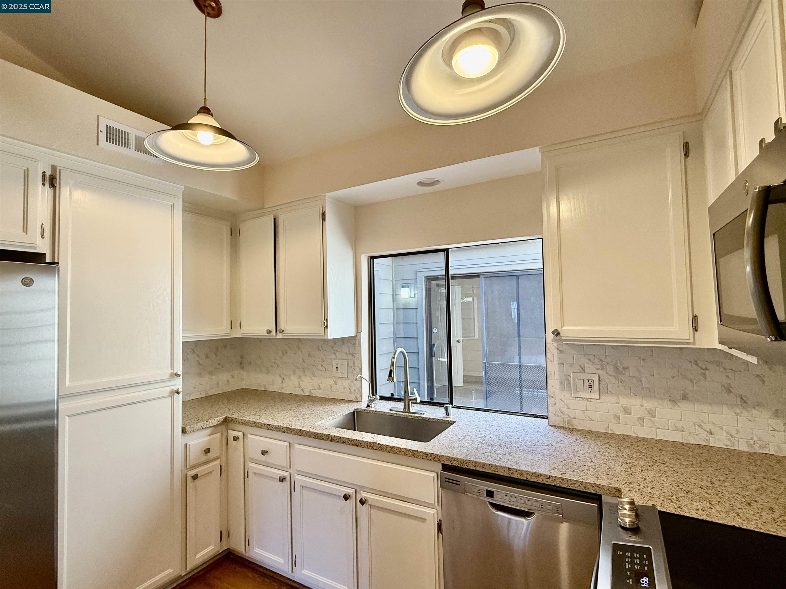 1897 Crestline Road Pleasanton, CA 94566 - Photo 8 of 27