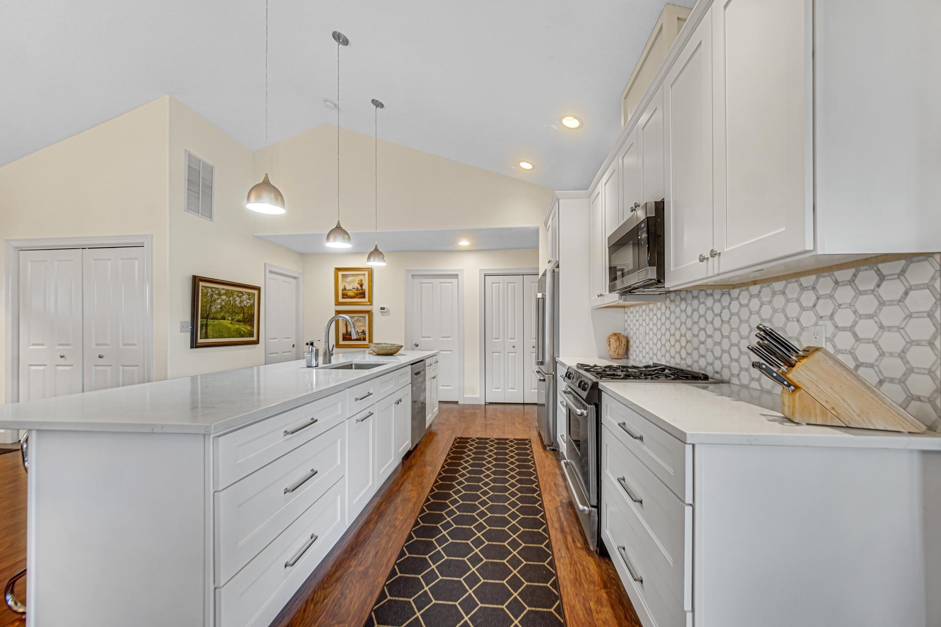 404 Gold Leaf Lane Culver, IN 46511 - Photo 10 of 20