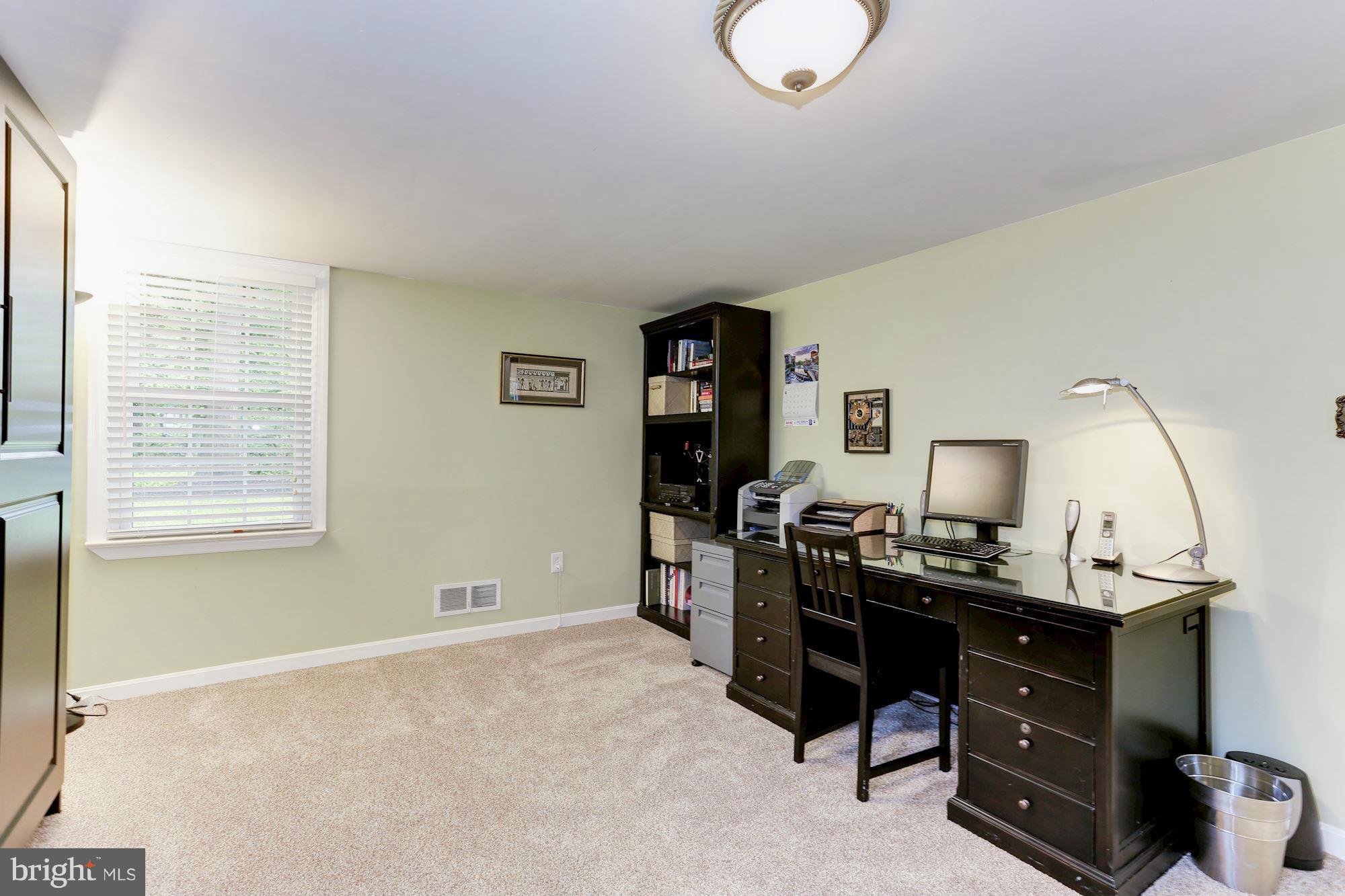 8516 Atwell Road Potomac, MD 20854 - Photo 23 of 26 Bedroom