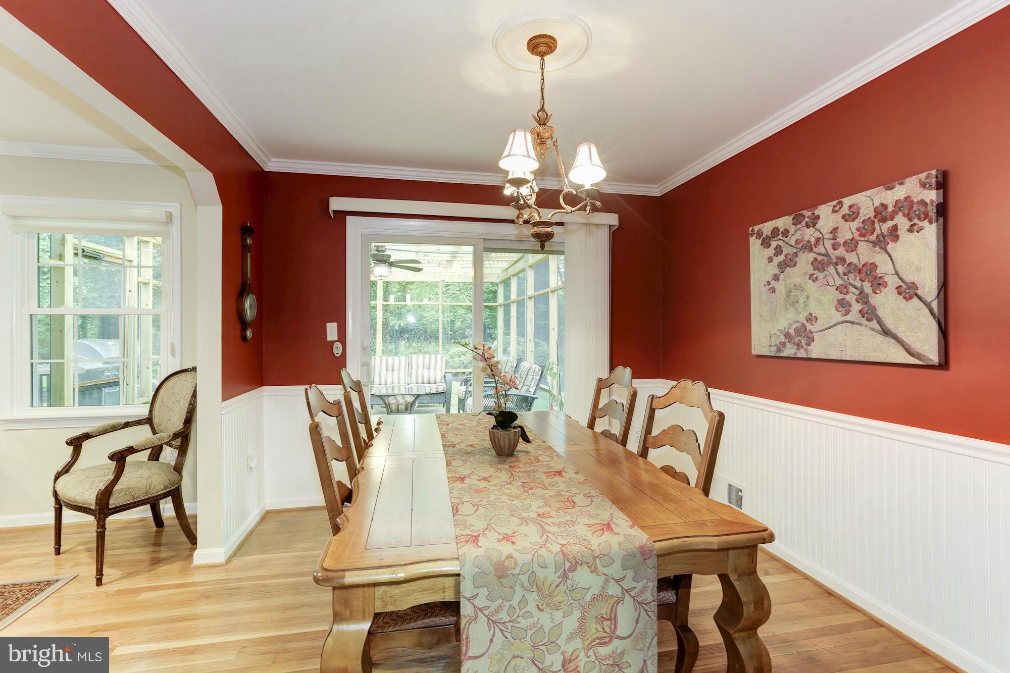 8516 Atwell Road Potomac, MD 20854 - Photo 7 of 26 Dining Room