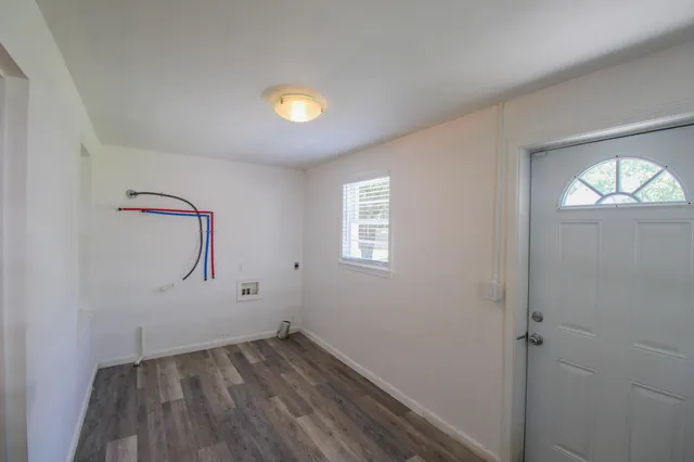 $2,600 | 3494 River Road, Johns Island, SC 29455