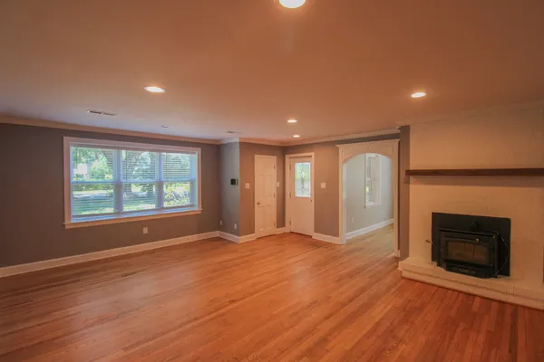 $2,600 | 3494 River Road, Johns Island, SC 29455