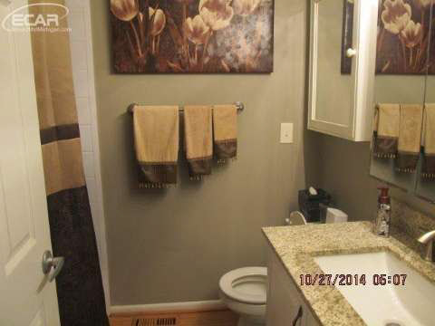 5173 Middleboro Road Grand Blanc, MI 48439 - Photo 10 of 16 20424046-9.JPG