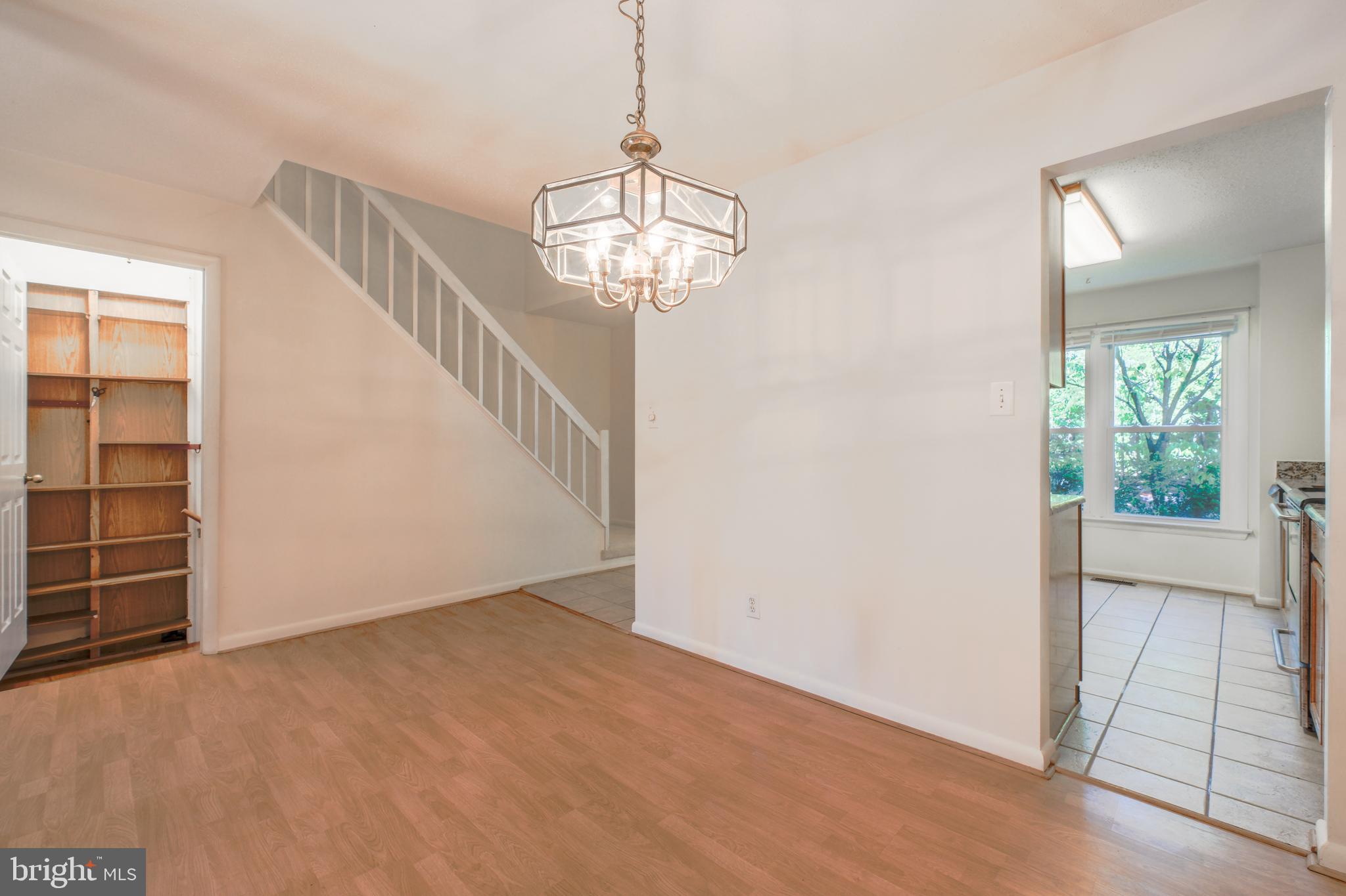 1655 Oak Spring Way Reston, VA 20190 - Photo 10 of 52 dining