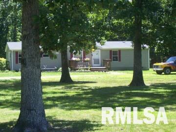 5486 Woodard Road Salem, IL 62881 - Photo 1 of 6