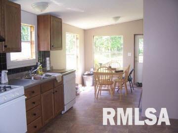 5486 Woodard Road Salem, IL 62881 - Photo 2 of 6