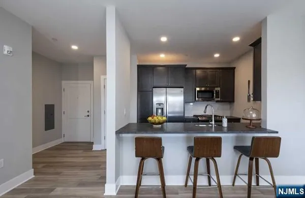 $3,050 | 455 Livingston Street, Unit 210, Norwood, NJ 07648