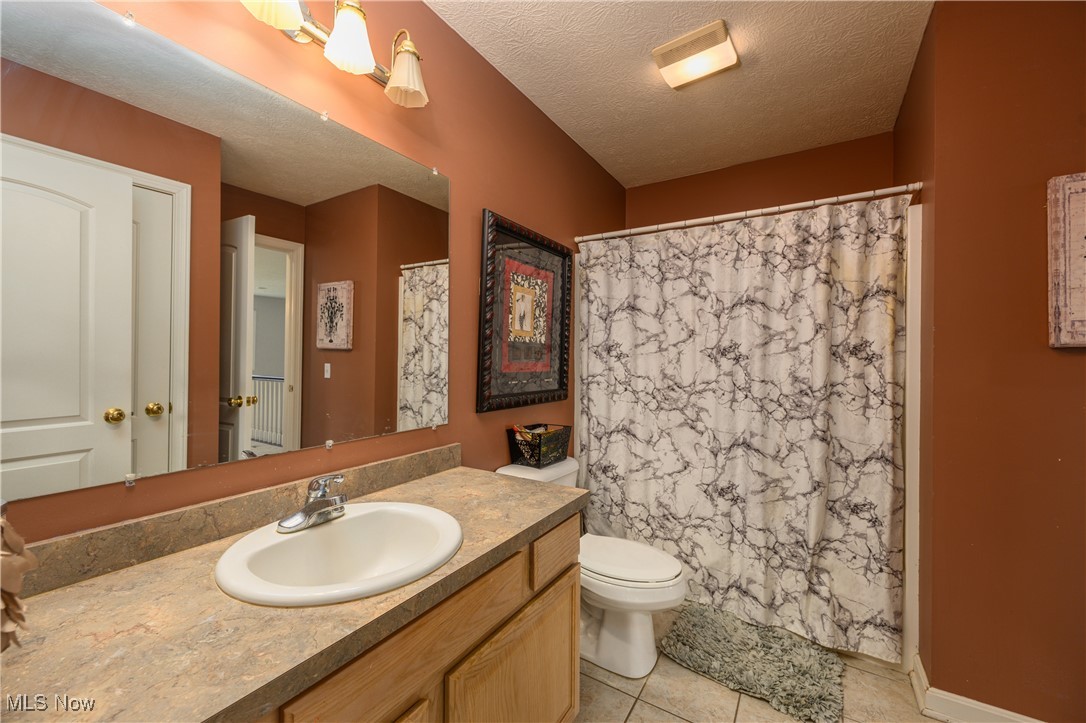 6986 Sweetwater Road Northeast Canton, OH 44721 - Photo 18 of 36 Bathroom off main hallway on the second floor