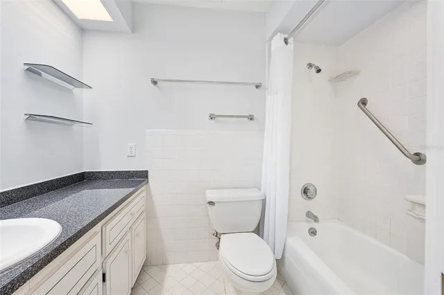 $550,000 | 19 Oakmont Circle, Ormond Beach, FL 32174