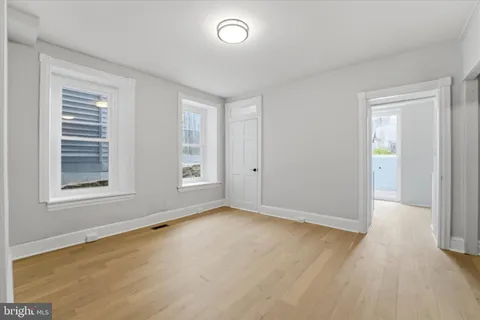$439,900 | 303 Green Lane, Philadelphia, PA 19128