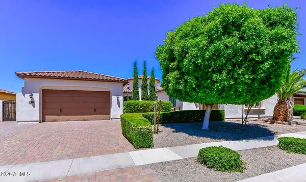 $1,090,000 | 7556 West Crystal Road, Glendale, AZ 85308