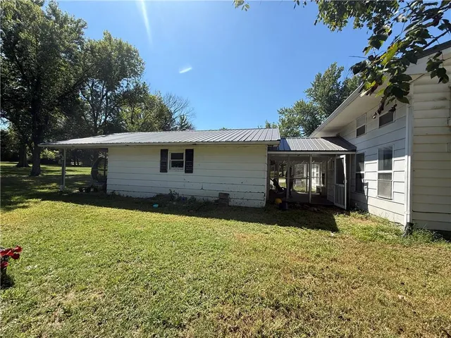 $185,000 | 919 North 10th Street, Humboldt, KS 66748