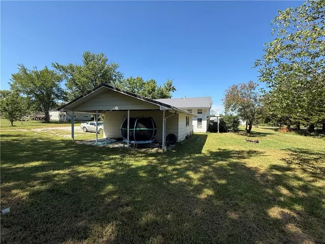 $185,000 | 919 North 10th Street, Humboldt, KS 66748
