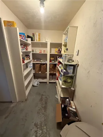 $185,000 | 919 North 10th Street, Humboldt, KS 66748