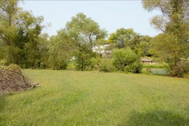 $1,320,000 | 15665 South Moonlight Road, Olathe, KS 66061