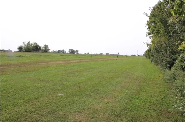 $1,320,000 | 15665 South Moonlight Road, Olathe, KS 66061