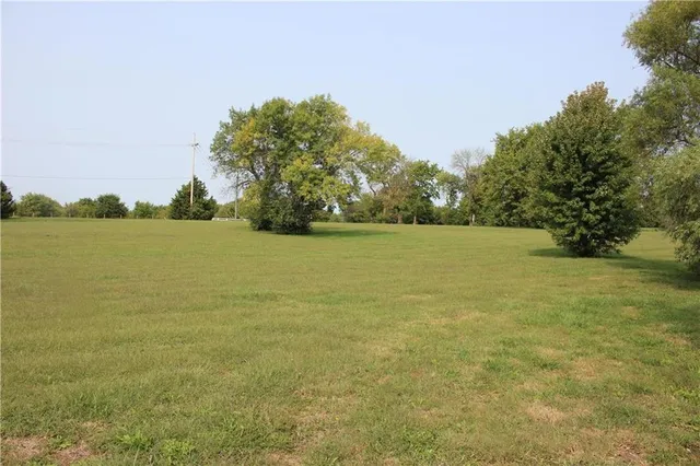 $1,320,000 | 15665 South Moonlight Road, Olathe, KS 66061