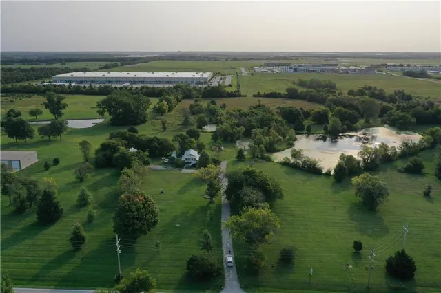 $1,320,000 | 15665 South Moonlight Road, Olathe, KS 66061