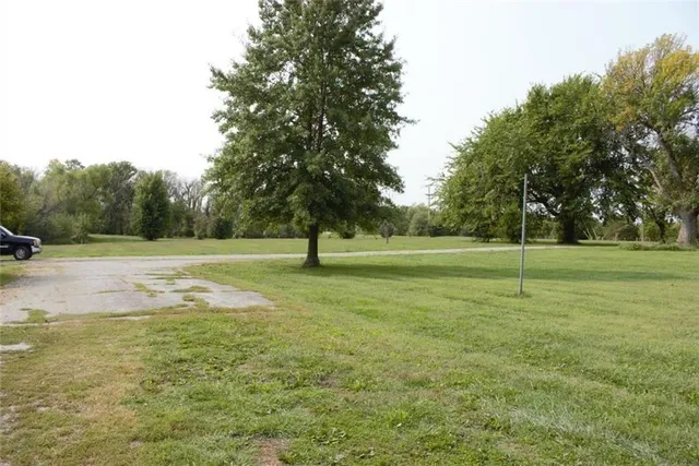 $1,320,000 | 15665 South Moonlight Road, Olathe, KS 66061