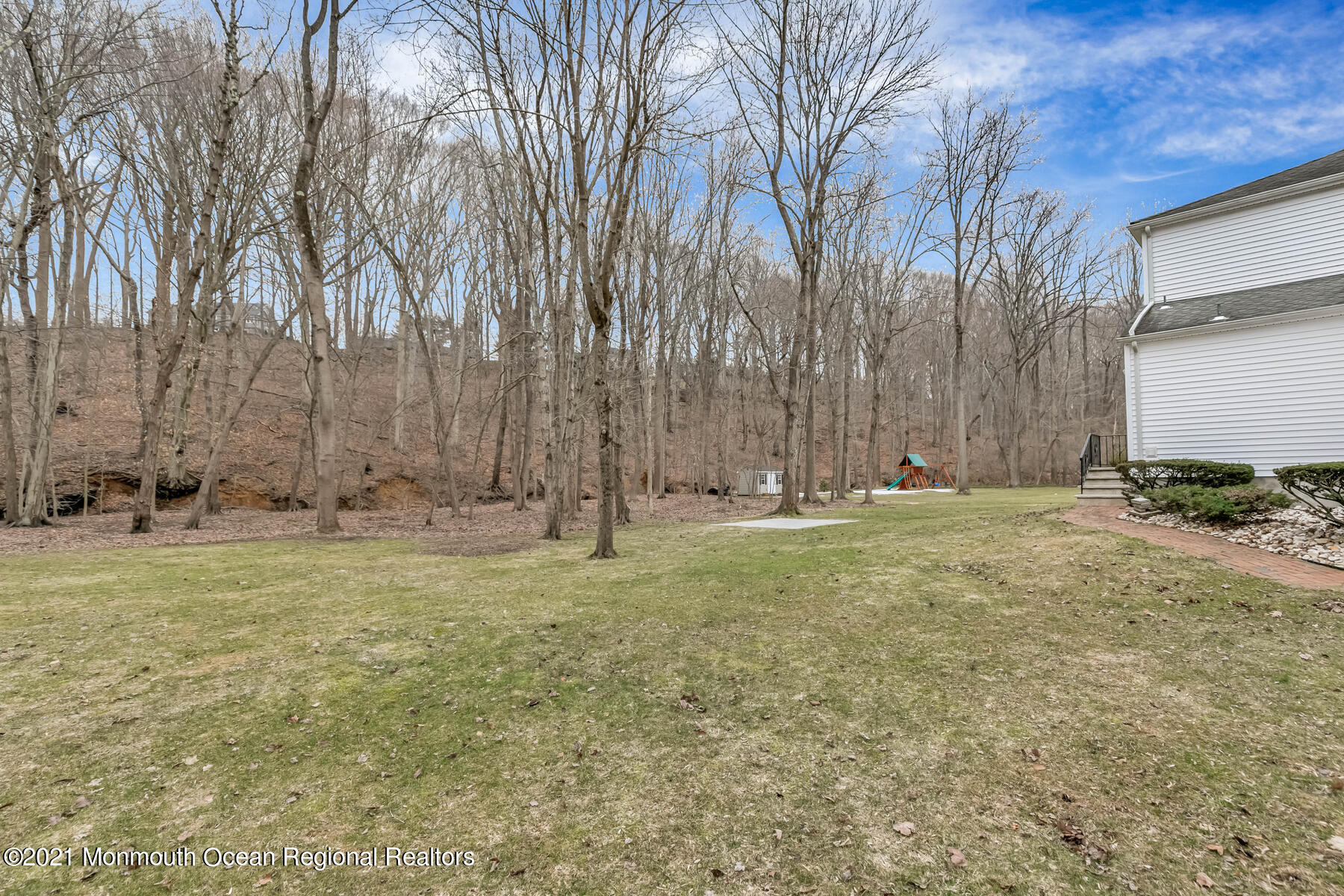 12 Borden Road Middletown, NJ 07748 - Photo 5 of 32 DEEP LOT BACKING TO PORICY BROOK