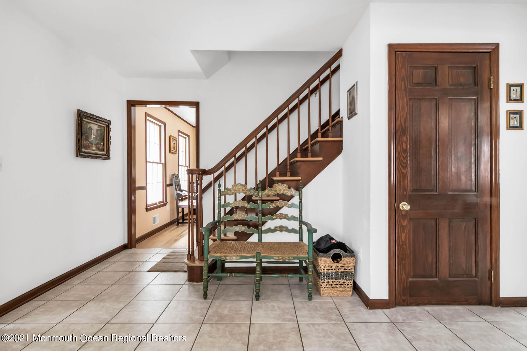 12 Borden Road Middletown, NJ 07748 - Photo 10 of 32 FOYER